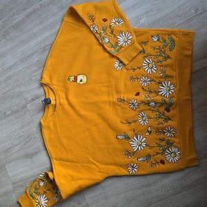 Vintage looking disney pullover